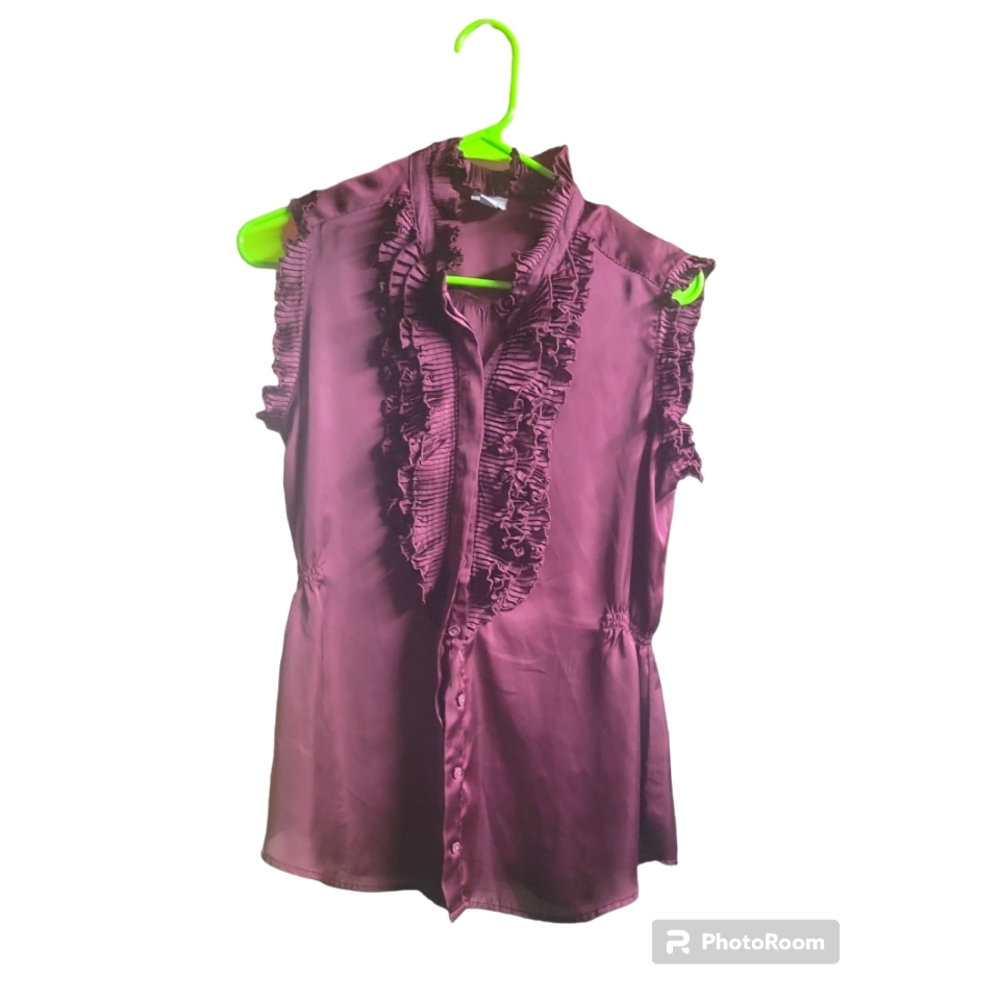 Coverse OneStar Ruffle top (M)